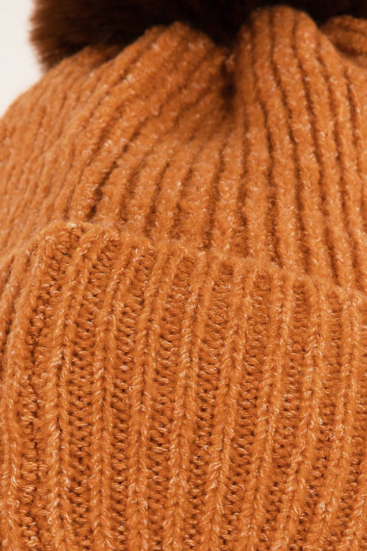 Ribbed Soft Beanie - Rust