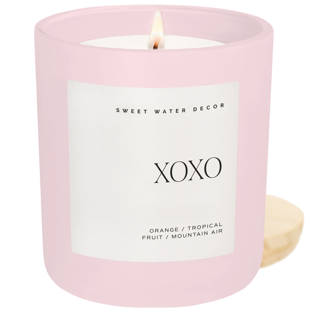 XOXO 15 oz Soy Candle