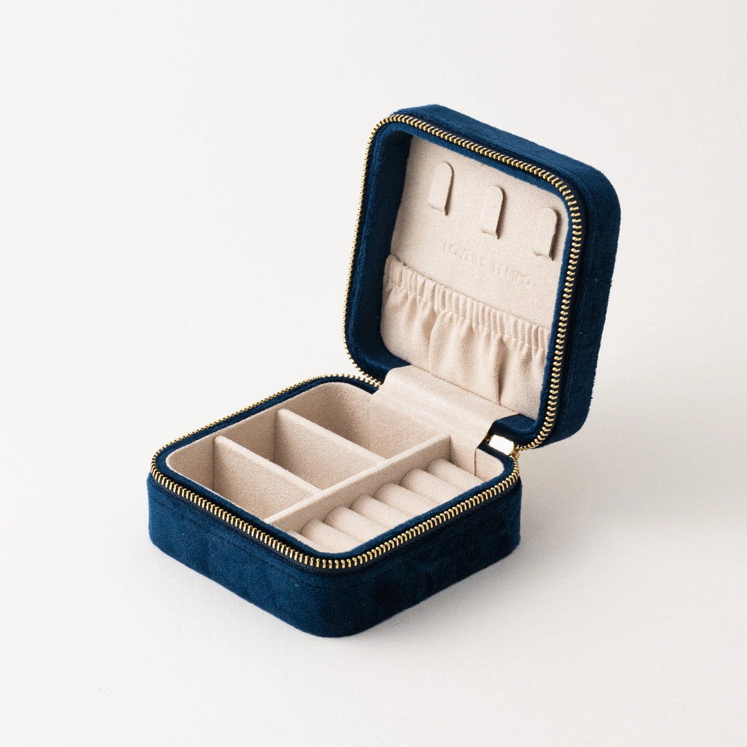 Bon Voyage Square Travel Case Sapphire