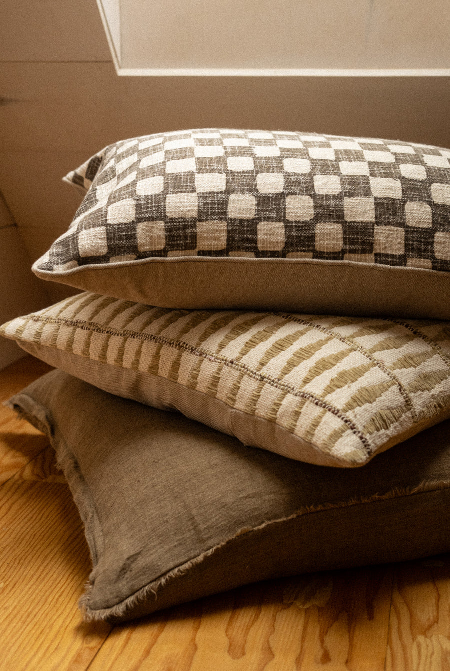 Checkered Pillow 16x24