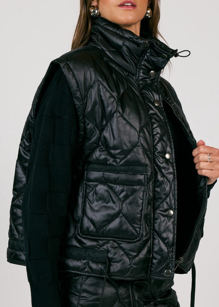 Midnight - Quilted Puffer Vest